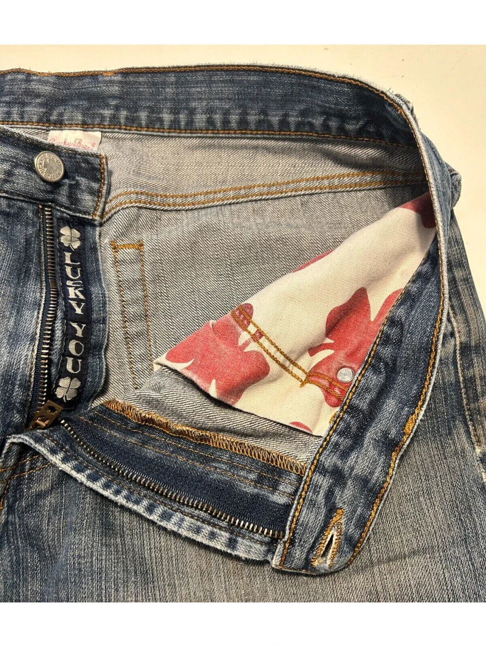 Lucky Brand Dungarees Classic Fit Long Length Distressed Jeans Size 34 x 30